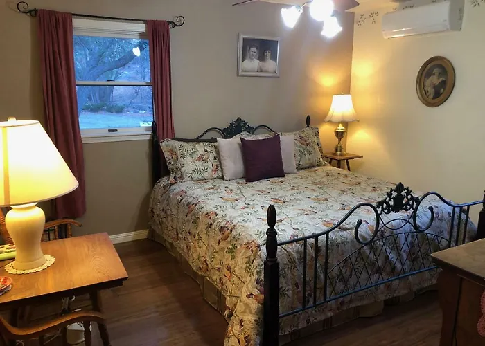 Ramsey Canyon Bed & Breakfast